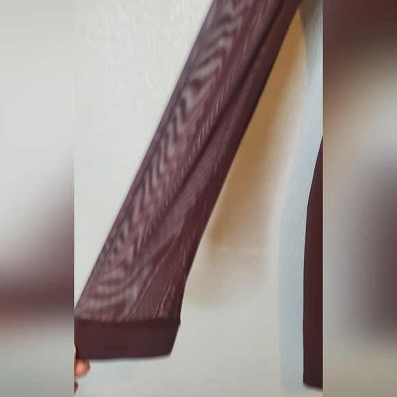 💚5/$25 Burgundy Mesh Long Sleeve Bodycon Stretch Bandage Dress Size Large - Picture 5 of 7